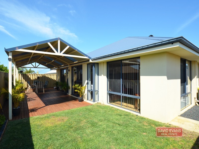 33 Cape Meares Cres, Butler WA 6036