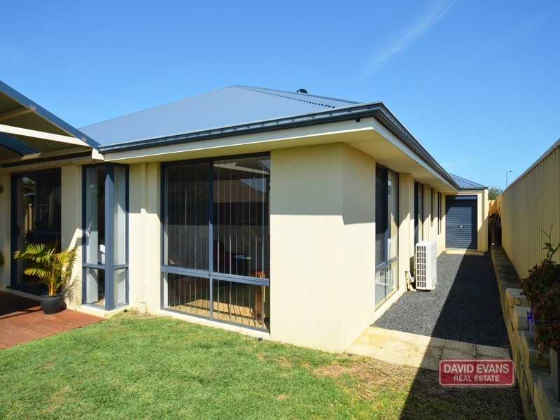 33 Cape Meares Cres, Butler WA 6036