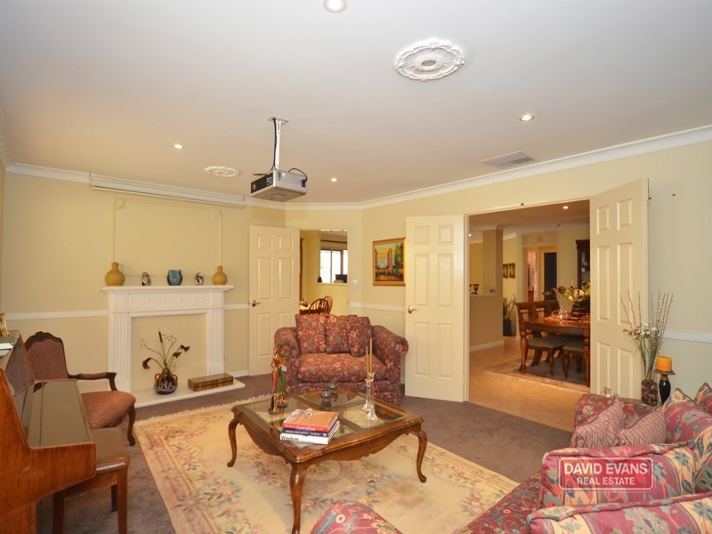 4 Titicaca Court, Joondalup WA 6027