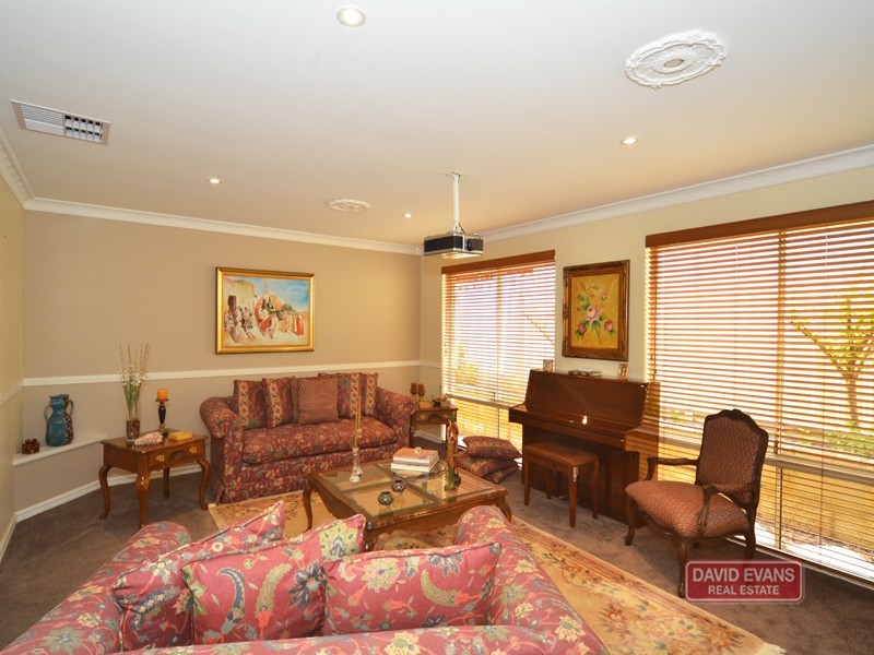 4 Titicaca Court, Joondalup WA 6027