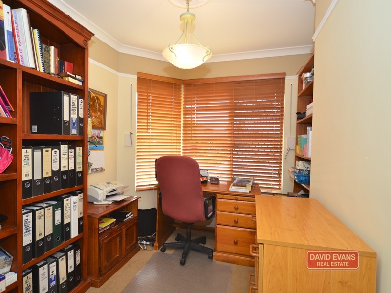 4 Titicaca Court, Joondalup WA 6027