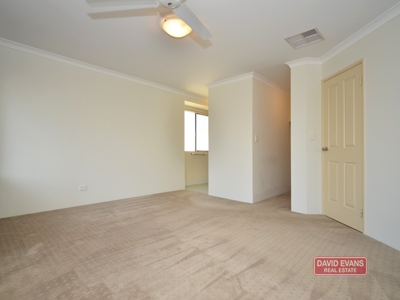 8 GRASMERE FAIRWAY, Tapping WA 6065