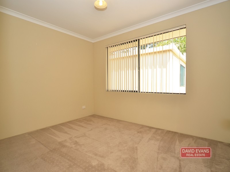 8 GRASMERE FAIRWAY, Tapping WA 6065