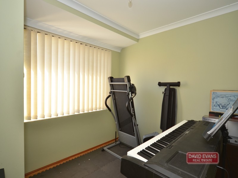 6 Wedge Way, Merriwa WA 6030