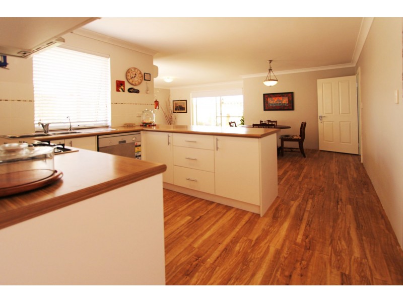 71B Hinchinbrook Avenue, Ridgewood WA 6030