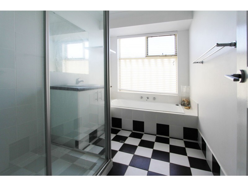 71B Hinchinbrook Avenue, Ridgewood WA 6030