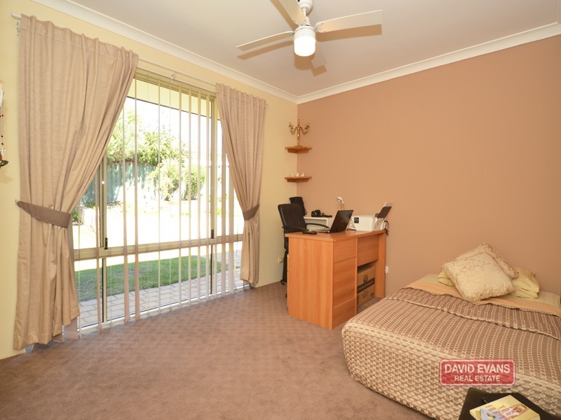 7 Celadon Loop, Banksia Grove WA 6031