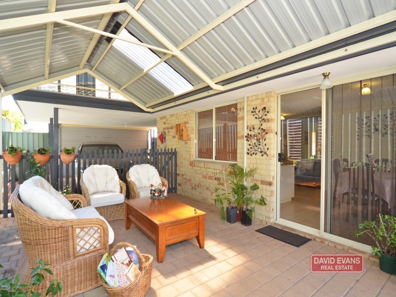 7 Celadon Loop, Banksia Grove WA 6031