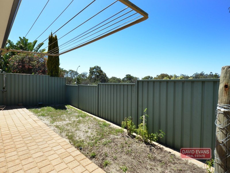 7 Celadon Loop, Banksia Grove WA 6031