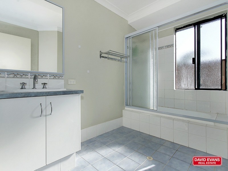 1 Yandella Promenade, Tapping WA 6065