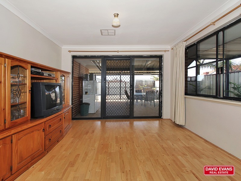 1 Yandella Promenade, Tapping WA 6065