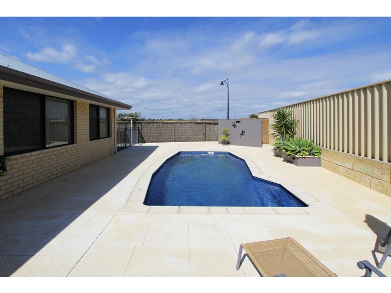 1 Portland Way, Ridgewood WA 6030