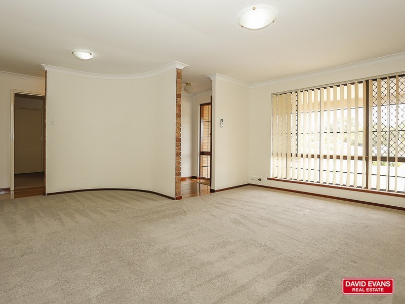 37 Coyle Road, Beldon WA 6027