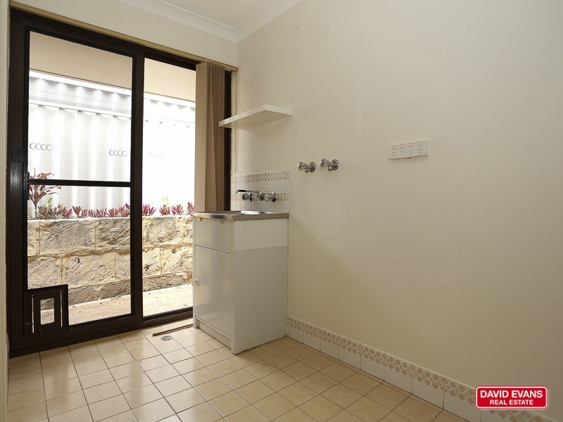 37 Coyle Road, Beldon WA 6027