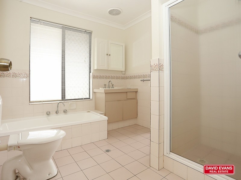 37 Coyle Road, Beldon WA 6027