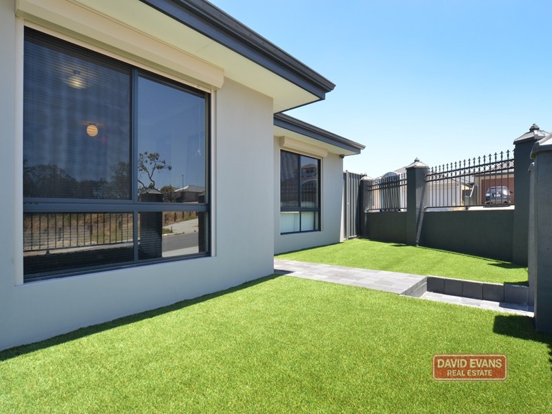 9 Rennes Lane, Landsdale WA 6065