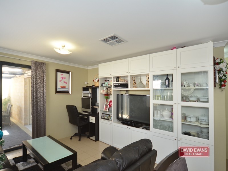 9 Rennes Lane, Landsdale WA 6065