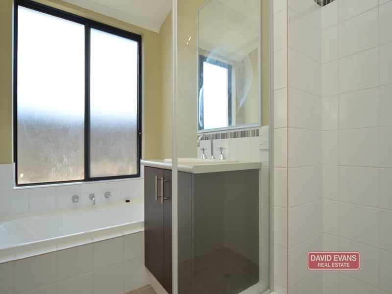 9 Rennes Lane, Landsdale WA 6065