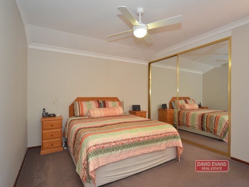 12 Drayton Green Way, Kingsley WA 6026