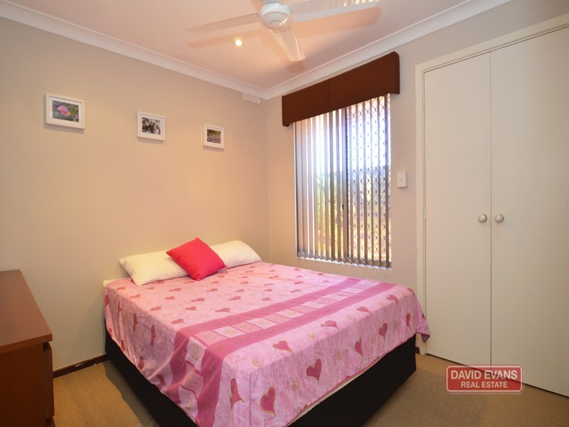 12 Drayton Green Way, Kingsley WA 6026