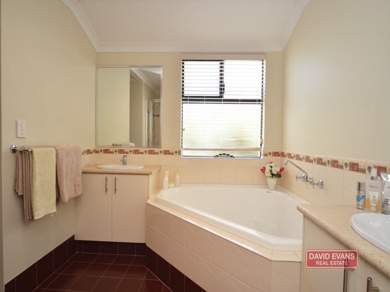 20 Seville Crest, Mindarie WA 6030