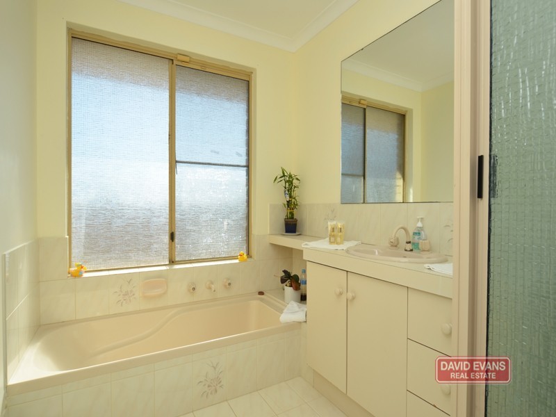 14 Cayuga Place, Joondalup WA 6027