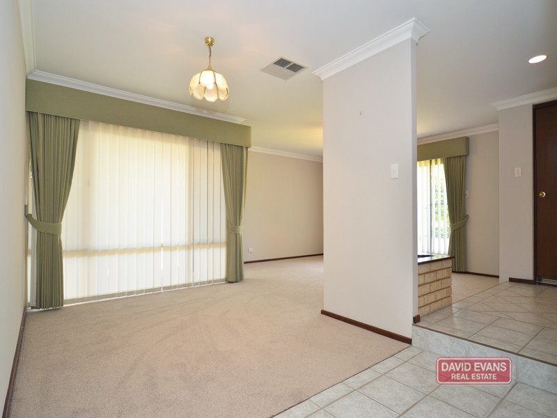 32 Quinault Loop, Joondalup WA 6027