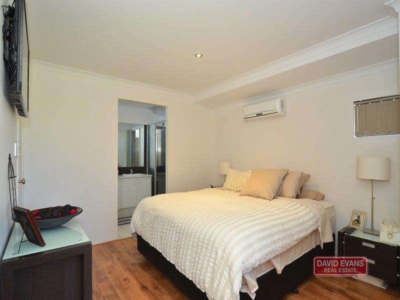 31 Brunswick Circ, Banksia Grove WA 6031