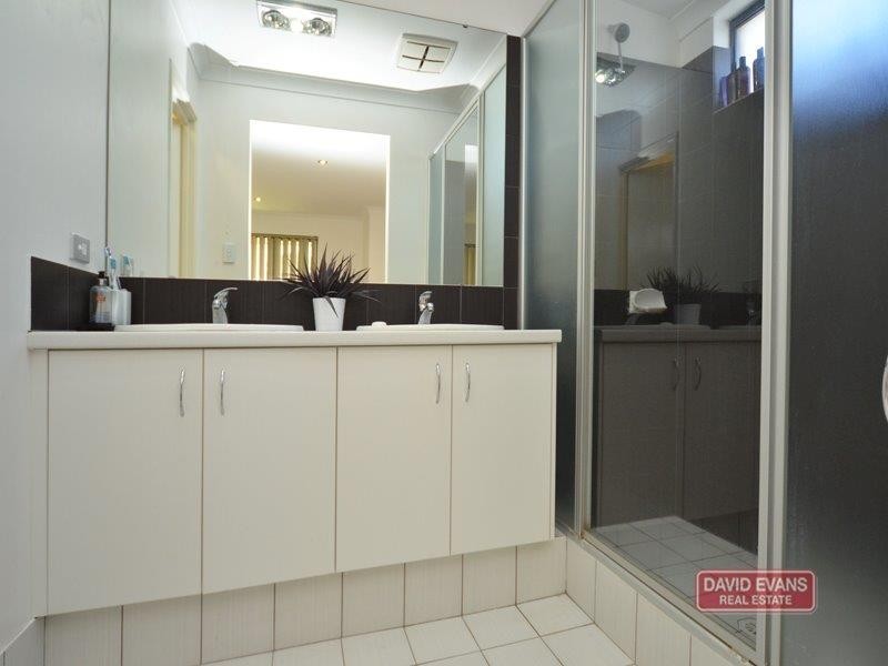 31 Brunswick Circ, Banksia Grove WA 6031