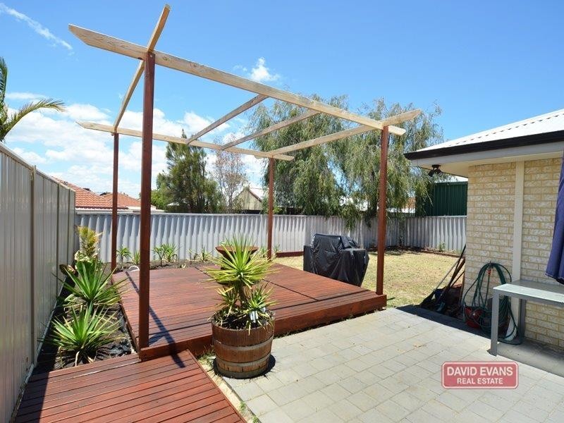 31 Brunswick Circ, Banksia Grove WA 6031