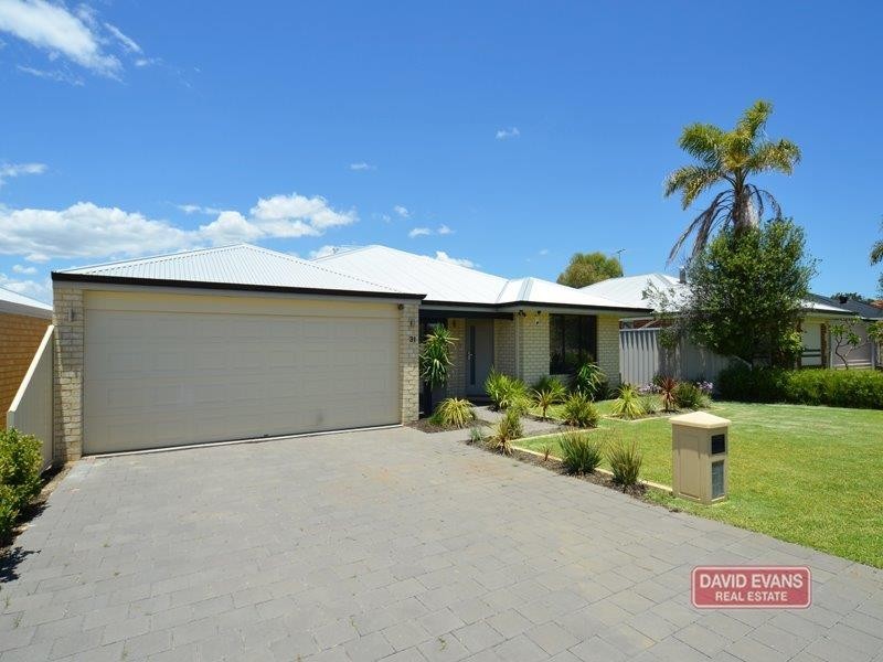 31 Brunswick Circ, Banksia Grove WA 6031