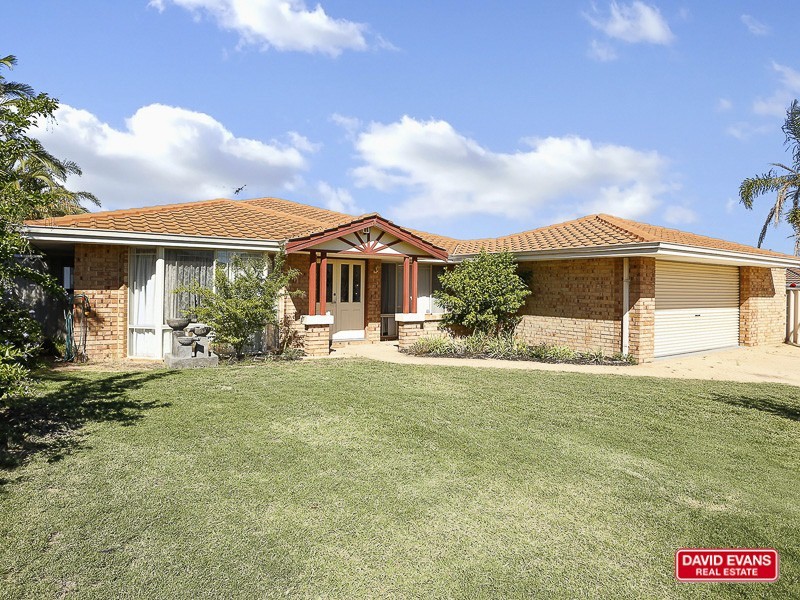 8 Aberdeen Way, Kinross WA 6028