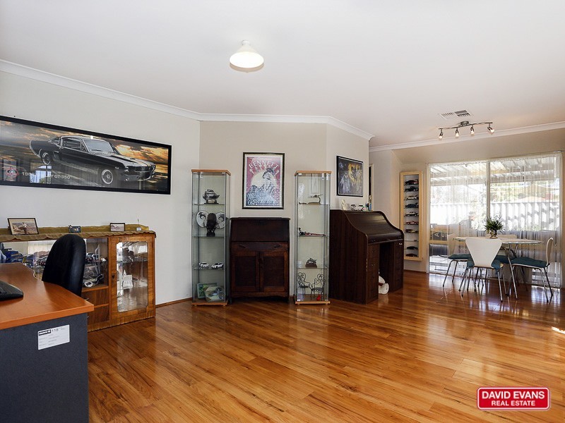 8 Aberdeen Way, Kinross WA 6028