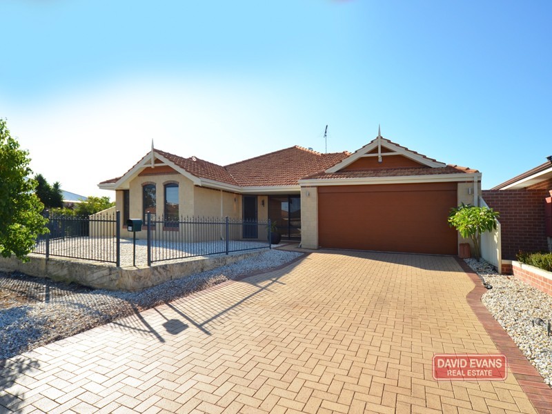 11 Colwyn Loop, Tapping WA 6065