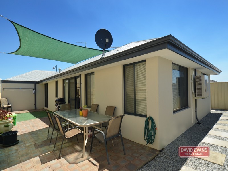 22 Fogliani Loop, Sinagra WA 6065