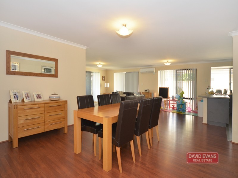 10 Alandale Bend, Banksia Grove WA 6031