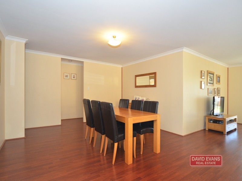 10 Alandale Bend, Banksia Grove WA 6031