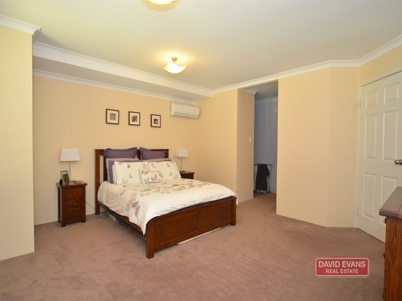 10 Alandale Bend, Banksia Grove WA 6031