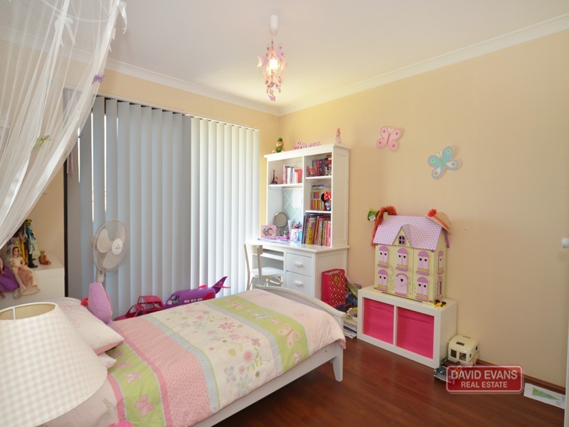 10 Alandale Bend, Banksia Grove WA 6031