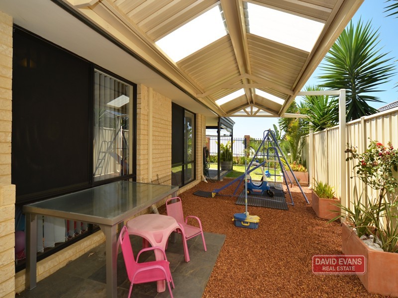 10 Alandale Bend, Banksia Grove WA 6031