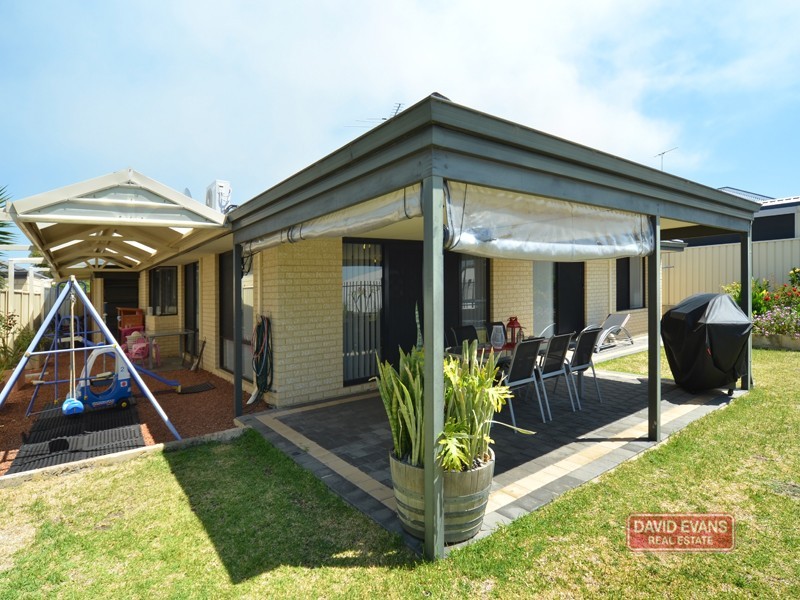 10 Alandale Bend, Banksia Grove WA 6031