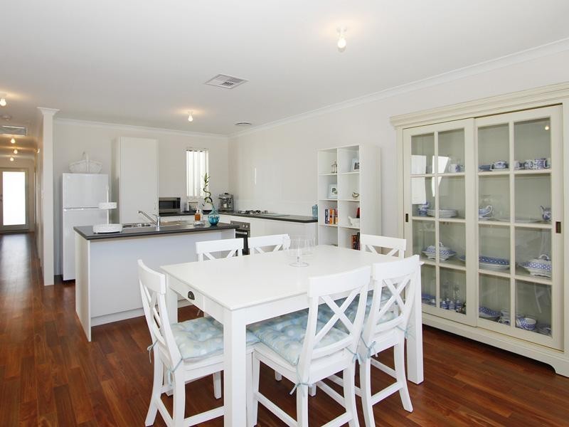 48 Kahana Parkway, Butler WA 6036