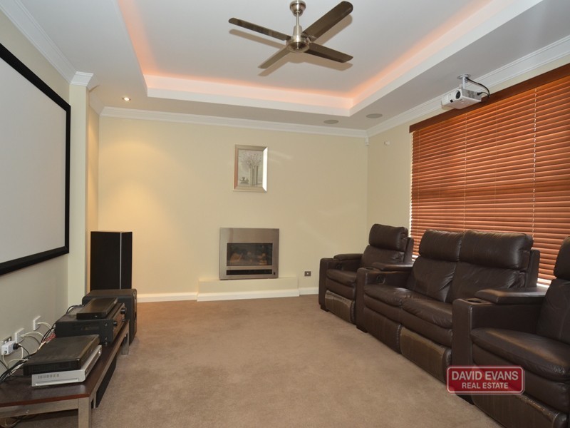 20 Venice Entrance, Iluka WA 6028