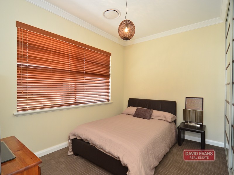 20 Venice Entrance, Iluka WA 6028