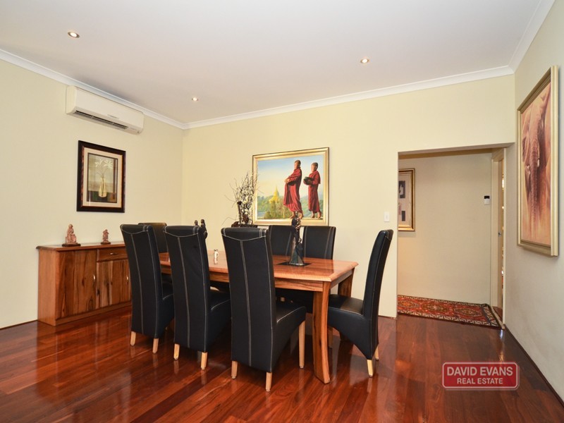 17 Bardeen Pass, Carramar WA 6031