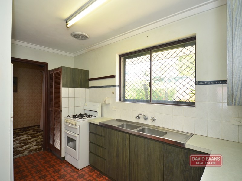 9 Huntsville Crt, Wanneroo WA 6065