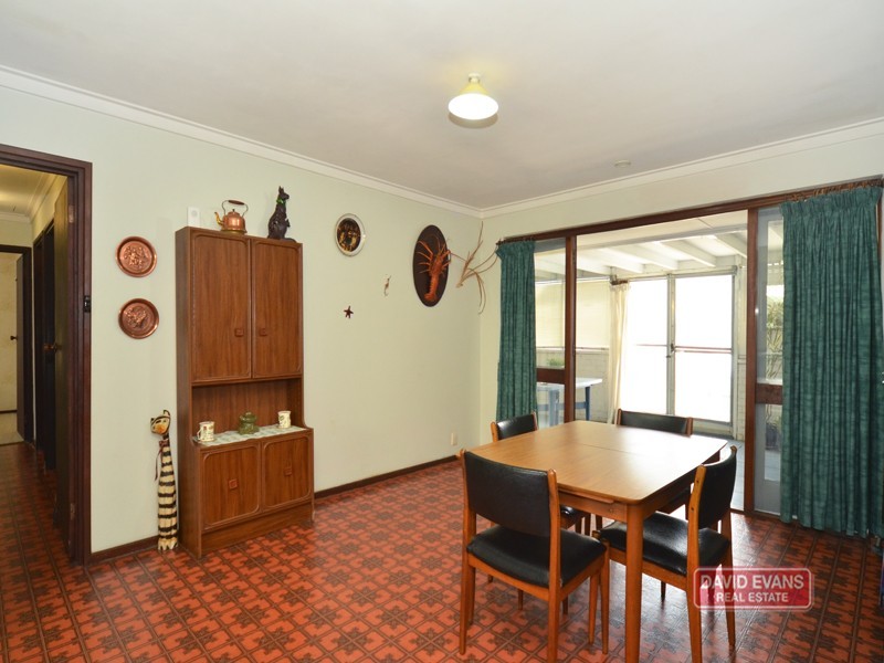 9 Huntsville Crt, Wanneroo WA 6065