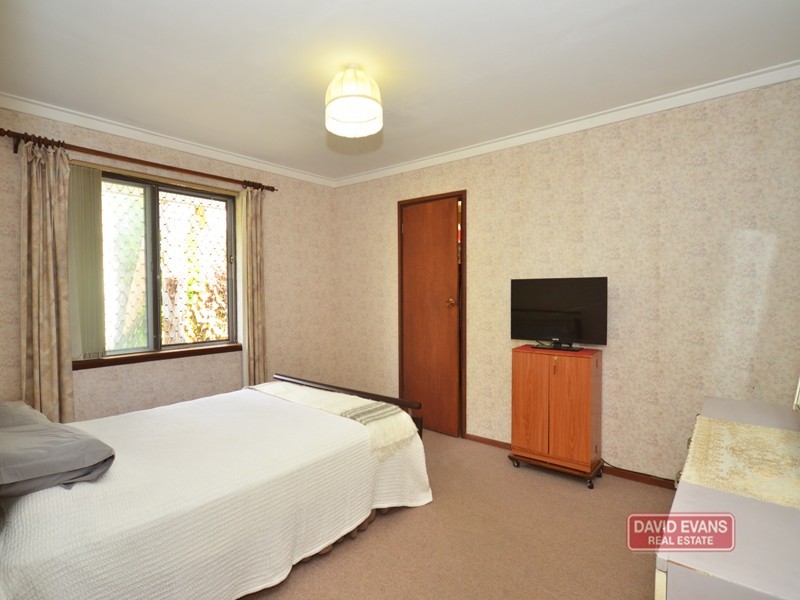 9 Huntsville Crt, Wanneroo WA 6065