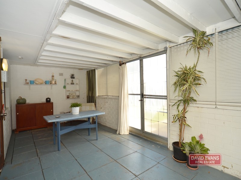 9 Huntsville Crt, Wanneroo WA 6065