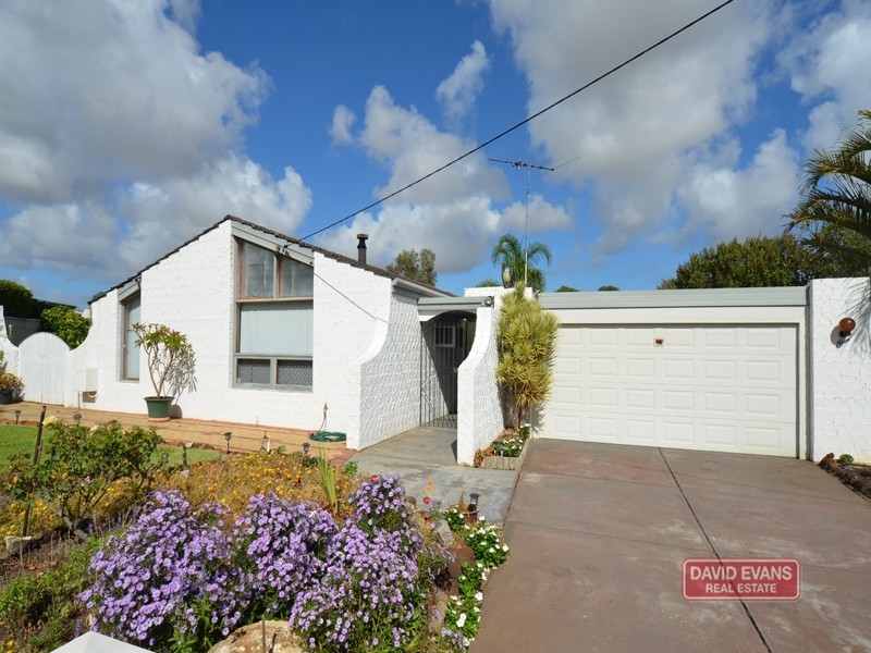 9 Huntsville Crt, Wanneroo WA 6065